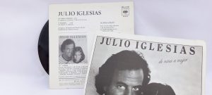 Dónde vender discos de vinilo en Girona, Julio Iglesias: De Niña A Mujer, Julio Iglesias, vinilos de Julio Iglesias, Balada, Música popular en español, Balada, Música popular en español, discos de vinilo Barcelona, Dónde vender discos de vinilo en Barcelona, Dónde vender discos de vinilo usados, Dónde vender vinilos segunda mano, Dónde vender discos de vinilo en Lleida