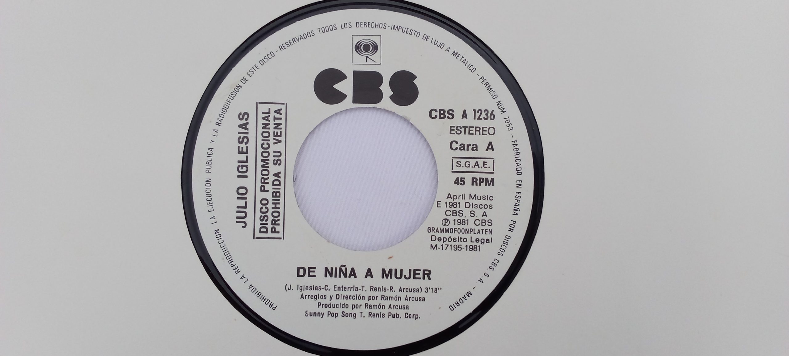Dónde vender discos de vinilo en Girona, Julio Iglesias: De Niña A Mujer, Julio Iglesias, vinilos de Julio Iglesias, Balada, Música popular en español, Balada, Música popular en español, discos de vinilo Barcelona, Dónde vender discos de vinilo en Barcelona, Dónde vender discos de vinilo usados, Dónde vender vinilos segunda mano, Dónde vender discos de vinilo en Lleida